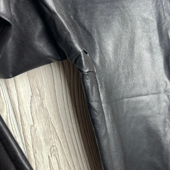 SPANX Faux Leather Coated Leggings Black Ankle Pants Hi-Rise Shaping Pull-On S - Picture 3 of 7